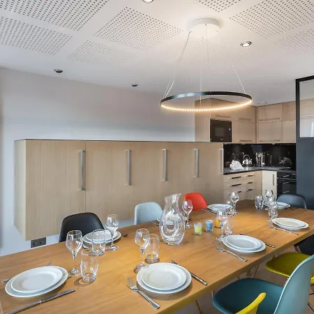 Apartmán Renove 3 Chambres, 1850, Avec Balcon Et Parking - Fr-1-564-59 *